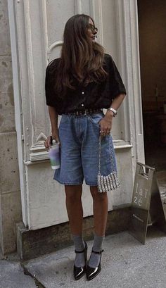 Juxtaposition Outfits, Summer Street Style Women, Summer Street Outfits, 1999 Fashion, Dinner Outfit Casual, Looks Jeans, Stockholm Street Style, Mode Boho