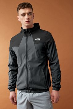 The North Face Mens Mountain Athletics Wind Hooded Track Jacket North Face Mountain, Jacket Store, Track Suit Men, Jersey Design