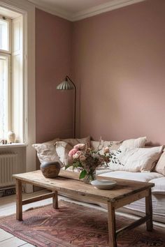 Rust Bedroom, Pink Living Room Walls, Mauve Living Room, Blush Living Room, Living Room Decor Brown Couch, Living Room Decor Indian, Jade Design, Minimalist Living Room Design