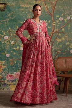 Fuchsia chiffon anarkali with floral print all over and bead and thread embroidery on the yoke. Paired with an organza, net dupatta. - Aza Fashions Chiffon Anarkali, Ridhi Mehra, Long Anarkali, Traditional Attires, Embroidered Crop Tops, Simple Pakistani Dresses, Net Dupatta, Women Kurta, Print Chiffon