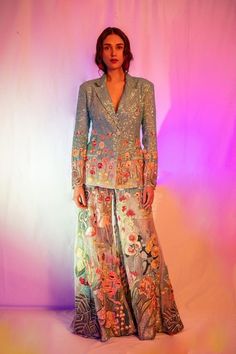 💍 Deepa Gurnani | styled by Sanam Ratansi for the HT Style Awards, May 2023 Blazer Indian Outfits For Women, Summer Women Outfits 2024, Sundowner Party Outfits Women, Sundowner Party Outfits, Blazer Wedding Outfit, डिजाइनर कपड़े, Aditi Rao Hydari, Aditi Rao, Deepa Gurnani