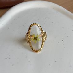 Beautiful Green Pressed Flower Ring 18k Gold Plated Adjustable Gold Oval Flower Ring With Birth Flower Detail, Gold Ring With Pressed Flowers, Gold Plated Rings, Put A Ring On It, Flower Ring, Green Flowers, Pressed Flowers, Adjustable Rings, Hibiscus