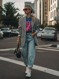 Back To 80's Outfit, 1980 Womens Fashion, 80 Theme Party Outfit Women, 80s Chic Fashion, Fashion Style 2024, Girls 80s Outfits, Women’s 80s Outfit Ideas, 90 Aesthetic Outfit, 80s Outfits Winter