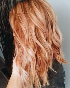 Light Strawberry Blonde, Colour Trends, Brown Blonde Hair, New Hair Colors, Prom Hairstyles, Strawberry Blonde