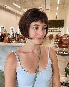 Long Bob Ombre, Hairstyle Ideas For Medium Hair, Curly Hairstyle Ideas, Long Angled Bob, Angled Bob Hairstyles