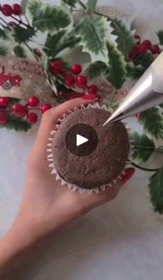 135K views · 15K reactions | Thought of starting my this year's Christmas creations with this gorgeous white Poinsettia, which gave me a whopping 1.5 million views last year 😇🙏 

Used @wiltoncakes tips 366 and 352 

#christmas#cupcake#cakes#buttercream#bloggers#bakers#poinsettia#ideas#tutorials#bakers# | Piya Christmas Cupcake Cakes, Polar Bear Cupcake, Cornflake Cake, Hat Cupcakes, Frosting Decorating, Easy Holiday Treats, White Poinsettia, Bear Cupcakes