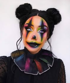 Rainbow Clown Makeup, Rainbow Eyeliner, Rainbow Clown, Clown Aesthetic, Creepy Clown Makeup, Cute Clown Makeup, Makeup Clown, Halloween Makeup Clown