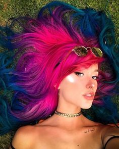 Kylie Hair, Split Dyed Hair, Vivid Hair Color, Rainbow Hair Color, Hair Color Crazy, Creative Hair, Bright Hair Colors, Dyed Hair Inspiration, Dye Ideas