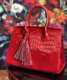 Luxury Genuine Alligator Handbag Alligator Handbags, Modern Handbag, Vintage Leather Handbag, Latest Handbags, Soft Leather Handbags, Unique Handbags, Womens Designer Bags, Purse Fashion, Red Handbag