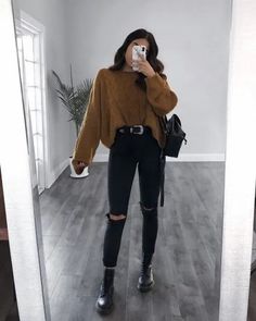 Doc Martens Outfit, Cozy Outfits, Fest Outfits, Pinterest Outfits, Winter Trends, Teenager Outfits, Cute Fall Outfits, Looks Style