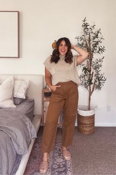 Midsize Fall Outfits, Summer Work Outfits Office, Midsize Summer, Teacher Outfits Fall, Midsize Outfits, Casual Outfits For Moms, Fall Transition Outfits, Office Casual Outfit