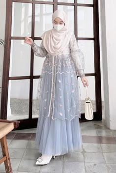 Dress Wisuda Hijab Modern, Muslimah Fashion Outfits Dresses, Ootd Kondangan Hijab, Kebaya Modern Dress, Dress Muslimah, Dress Pesta, Kebaya Muslim