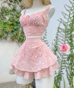 Crochet Cosplay, Outfits Faldas, Shimmering Dress, Asthetic Pics, Fire Clothes, Tight Dress Outfit, Ulzzang Fashion, New Star, Pink Outfits