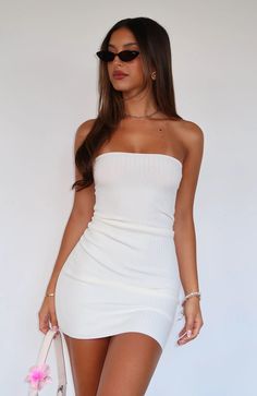 Don't Hide Strapless Knit Mini Dress White | White Fox Boutique US White 2 Piece Outfit, Tube Dress Outfit, White Tube Dress, White Tight Dresses, Hoco Dresses Tight, White Head, Dress Tight, Mini Dress White, Grad Dresses