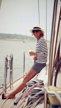 .defenitely The Deck, Primavera Estate, Spring Summer Fashion, Chic Style, Style Me, Sailing