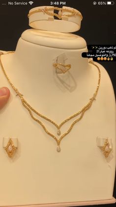 Pista Kurti Design, Dantiy Gold Necklace, Dubai Gold Pendant Designs, Gold Set Designs Simple, Saudi Gold Jewellery Design, Heavy Gold Necklace Indian, Pakistani Gold Jewellery Design, Gold Sets Jewelry, Jwellery Trending 2022