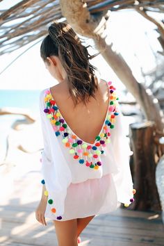 Pom poms never looked this good on a dress! #fashion #beauty #style #dress Pompom Girl, Vetement Hippie Chic, Swimsuit Trends, Swimsuits Hot, Cute Swimsuits, Estilo Boho, Swimsuit Cover, Beach Wear