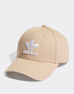 Accessories by adidas Originals From the top Panelled crown Eyelets for ventilation adidas logo embroidery Curved peak Adjustable buckle strap Cap Photography, Apparel Photography, Beige Adidas, Leopard Print Baby, Adidas Vintage, Adidas Trefoil, Adidas Shop, White Trainers, Hoodies For Sale