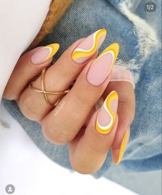 Yellow Nail Art, Yellow Nails Design, Unghie Nail Art, Nails Yellow, Her Nails, Almond Nails Designs, Vacation Nails, Short Nail