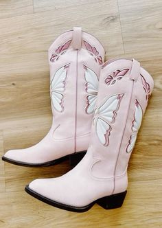 Cute Cowgirl Boots, Cowgirl Aesthetic, Pink Cowgirl, Boots Accessories, Butterfly Baby, Concert Fits