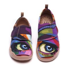 UIN Footwear Kid -Looking at You- Modern Art Painted Kids Casual Shoes Canvas loafers Sharpie Shoes, Artistic Shoes, Bionic Design, Multicolor Art, Painted Canvas Shoes, Mysterious Girl, Stylish Art, Lightweight Sneakers, Shoe Design