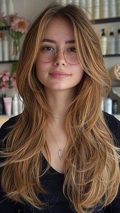 28 Fabulous Feathered Haircuts for Every Occasion Long Layers Feathered, Haïr Cut Long Layers With Bangs, Feathered Hair With Curtain Bangs, Hair Cuts Girls Long, Layered For Long Hair, Elegant Haircuts For Long Hair, Not Styled Hair, Long Haircut No Bangs, Razor Cut Long Hair