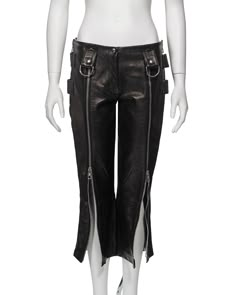 Dolce and Gabbana Black Leather Capri Pants, ss 2000 Dolce And Gabbana Clothes, Leather Capri Pants, Jack Core, 90s High Fashion, Amy Taylor, Black Lace Pants, Runway Clothes, Shield Armor, Dolce And Gabbana Runway