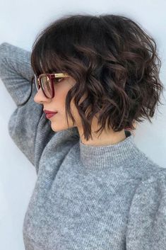 Sassy Short Curly Hairstyles To Wear At Any Age! ★ Short Wavy Hairstyles For Women, Short Curly Hairstyles For Women, Short Natural Curly Hair, Summer Hair Trends, Curly Pixie Haircuts, Short Curly Hairstyles, Short Curly Haircuts, Short Wavy Hair, Curly Hair With Bangs