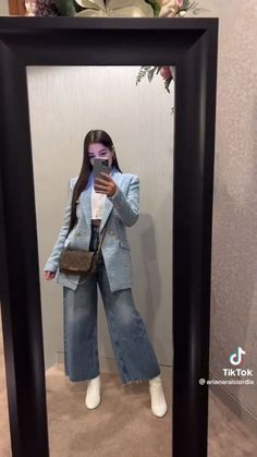 Modest Winter Outfits Casual Jeans, Semiformal Outfit Mujer, Outfit Formal Juvenil, Outfit Semiformal, Ootd Formal, Outfit Botas, Legs Outfit, Neat Casual Outfits