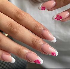 Hawaii Nails, Pink Flower Nails, Summer Acrylic Nails, Short Acrylic Nails Designs, Floral Nails, Summer Nail, Best Acrylic Nails