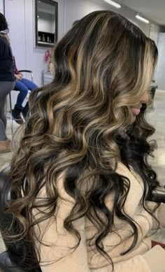 Short Hair Cuts For Teens, Highlights Brown Hair Balayage, Balyage Long Hair, Mommy Hairstyles, Hair Color For Brown Skin, Bangs With Medium Hair