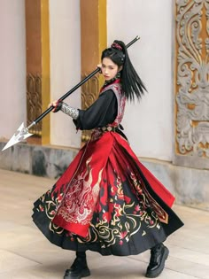 Japanese Warrior Outfit, Kimono Warrior, Chinese Female Warrior, Female Warrior Outfit, Chinese Historical Fashion, Royalty Clothing, Samurai Clothing, Oc Clothes, Martial Arts Clothing