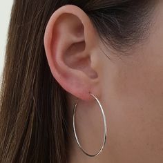 Medium 20-40mm Slim Sterling Silver Hoop Earrings - Studio Jewellery US Silver Hoop Earrings Medium, Hoop Earrings Aesthetic, Medium Hoop Earrings, White Gold Hoops, Hammered Hoop Earrings, Hoops Earrings, Sterling Silver Hoop Earrings, Diamond Hoop Earrings, Girly Jewelry