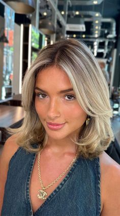 Summer Haircut Ideas, Bob With Curtain Bangs, Summer Haircut, Bob Haircut Ideas, Summer Blonde Hair, Summer Haircuts, Hairstyles For Layered Hair, Blonde Hair Inspiration