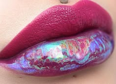 Holographic Lipstick, Holographic Lips, Lip Art Makeup, Lip Trends, Lips Art, Lipstick Art, Beauty Make-up, Makeup Lips, Sigma Beauty