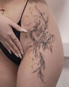 Hip Phoenix Tattoo, Tattoo On The Hip For Women, Phoenix Tattoo Hip For Women, Pheonix Tattoo For Women, Feniks Tattoo, Tattoos Shoulder, Woman Tattoos, Phoenix Tattoo Feminine, Phönix Tattoo