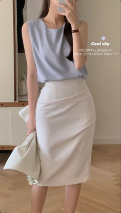 School Outfits University, Preppy Back To School Outfits, University Outfits, Smart Casual Women Outfits, School Outfit Ideas, Sophisticated Outfits, Casual Day Outfits, Women Office, Korean Fashion Dress