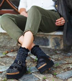 Platform Birkenstock Outfit, Platform Birkenstock, Birkenstock Boston Outfit, Birks Outfit, Boston Outfits, Boots Socks, Boston Fashion