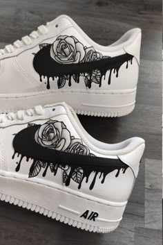 Air Force Noir, Nike Shoes Women Fashion, Custom Sneakers Diy, Custom Shoes Diy, Diy Sneakers, Painted Sneakers, Custom Kicks, Nike Fashion Shoes, Preppy Shoes