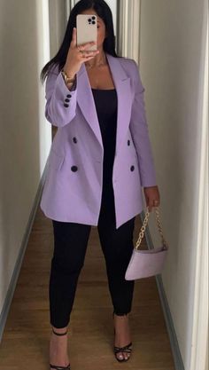 Womens Suit Jacket Outfit, Pink Pumps Outfit Classy, Church Valentines Outfit, Plus Size Banker Outfits, Mini Golf Date Outfit Plus Size, Plus Size Business Chic, Womens Conference Outfit Business Casual, Bold Blazer Outfit, Plus Size Corporate Wear