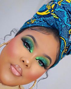 African Makeup, Carnival Ideas, Drag Make-up, Cute Eyeshadow Looks, Makeup Hacks Beauty Secrets, Magical Makeup, Mint Green Dress