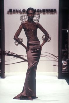 Debra Shaw, 1998 Couture, Jean Louis Scherrer, High Fashion Runway, Runway Fashion Couture, Fashion Journals, Model Aesthetic, Looks Vintage, Fashion History