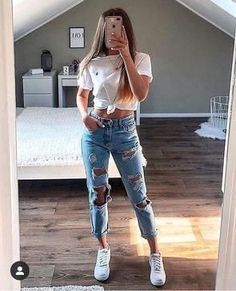 Celana Jogger Wanita, Classy Summer Outfits, Best Jeans For Women, Legging Outfits, Outfit Trends, Cute Summer Outfits