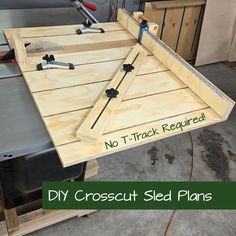 a table that is made out of wood and has the words diy crosscut seed plans on it