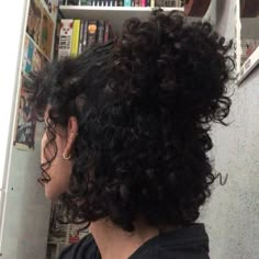 Mixed Curly Hair, Cute Curly Hairstyles, Natural Curls Hairstyles, Hair Stylies, Curly Hair Inspiration, Penteado Cabelo Curto