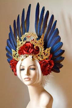 Fantasy Goddess, Fantasy Crown, Wing Feathers, Куклы American Girl, Blue Macaw, Diy Crown, Goddess Costume, Bodo