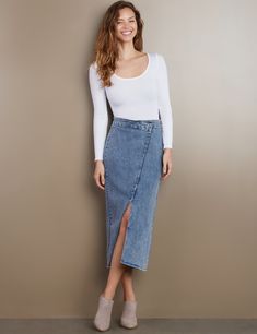 If there's a cuter Midi Skirt out there, we haven't seen it (spoiler alert—there isn't one). The Side Hustle Denim Midi Skirt from Wash Lab Denim with made-for-you fit, and zip back is one-of-a-kind. The cover model is 5'9" wearing a size 26 Fabric: 95% Cotton 4% Polyester 1% Spandex Length: 32 1/4" from waist Chic Medium Wash Midi Skirt, High-rise Denim Lined Skirt, Spring Dark Wash Asymmetrical Skirt, Spring Asymmetrical Dark Wash Skirt, Medium Wash Asymmetrical Skirt For Spring, Spring Medium Wash Asymmetrical Skirt, Medium Wash Asymmetrical Denim Skirt, Denim Lined Midi Skirt, Chic Asymmetrical Medium Wash Denim Skirt