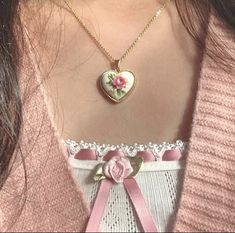 Princesscore Jewelry, Coquette Glasses, Minako Aino, Lana Del Ray, Jewelry Lookbook, Rilakkuma, Pink Princess, Sweet Style, Dream Jewelry