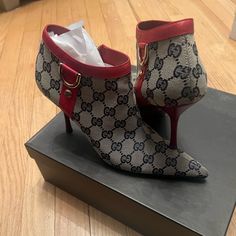 Original Box Included Like New Navy And Red 3.5 Inch Heel Size 7b 5 Inch Heels, Gucci Shoes, Hot Shoes, Bootie Boots, Ankle Boots, Shoe Boots, Zipper, Gucci, Monogram