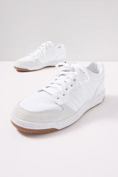 NEW BALANCE 480 Court Sneaker | EVEREVE New Balance Womens Shoes, New Balance 480, Comfortable Travel Outfit, Minimalist Wardrobe Capsule, Dress And Sneakers Outfit, Fall Sneakers, Back To School Shoes, Fresh Shoes, Womens Fashion Inspiration